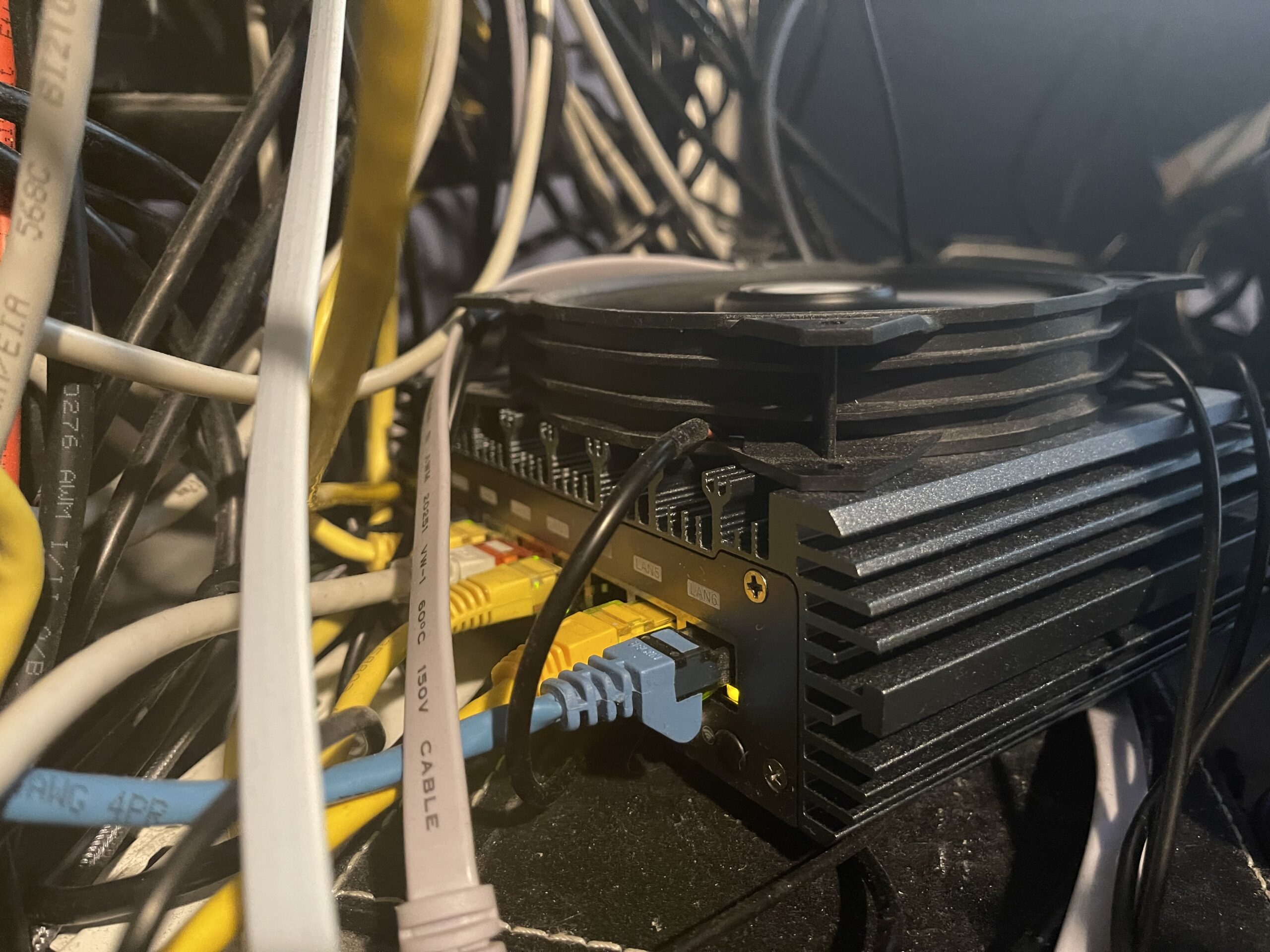 Tiernan's Comms Closet Intel i7 6 2.5Gb Ethernet Router